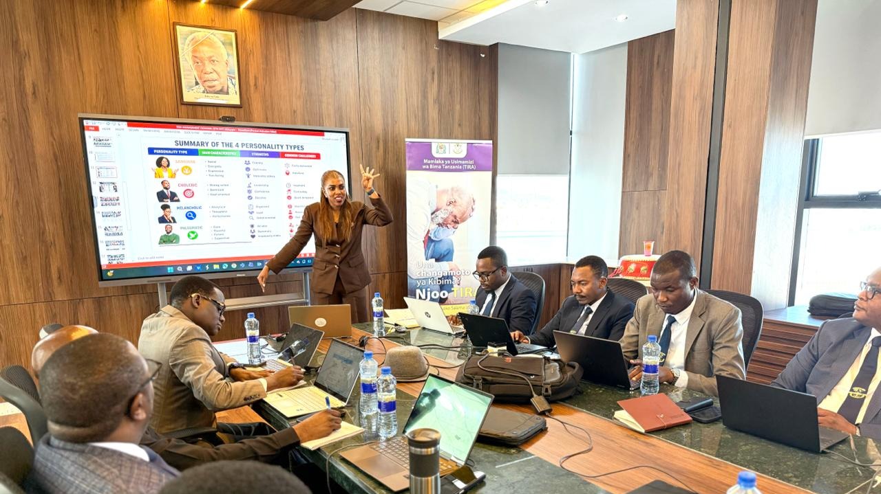 Menejimenti ya TIRA yanolewa  mafunzo ya uongozi na utoaji wa huduma bora