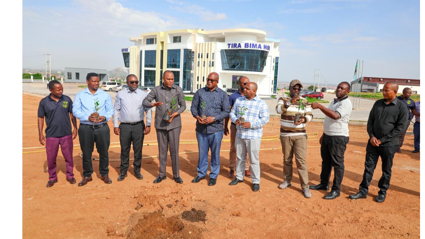 TIRA yapanda miti 200 kuunga mkono kampeni ya kijani na kuadhimisha siku ya kuzaliwa; Rais Samia